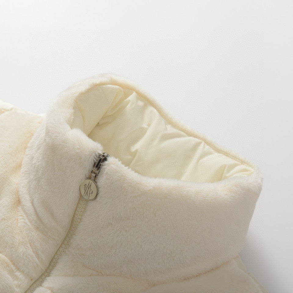 Moncler | Arques Down Jacket | Eggnog