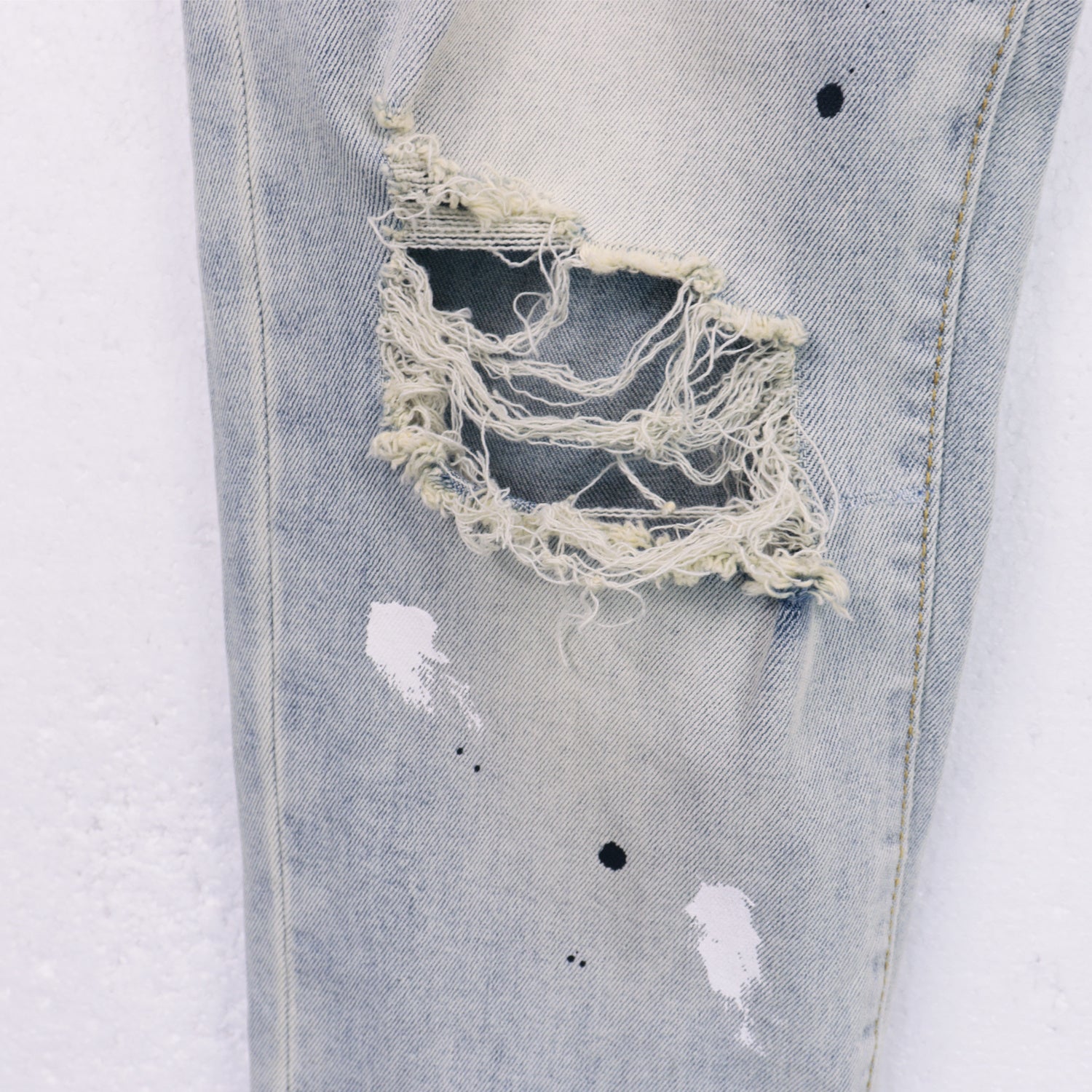 Purple Brand | P001 Skinny Jeans | Light Blue Distressed
