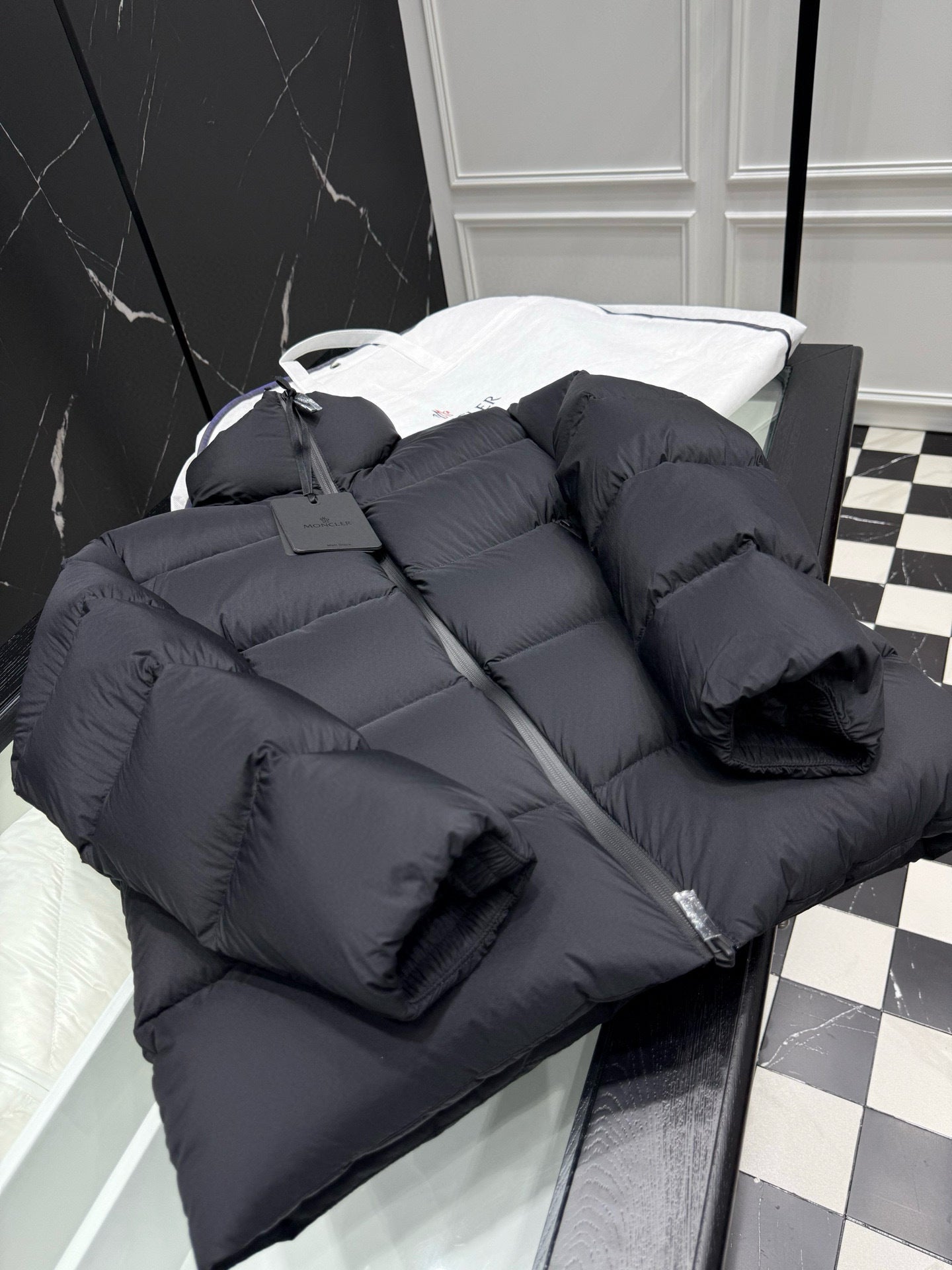 Moncler | Classic Down Puffer Jacket | Black & Ivory