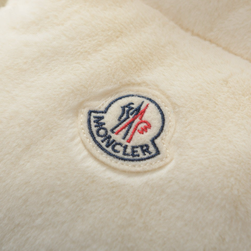 Moncler | Arques Down Jacket | Eggnog